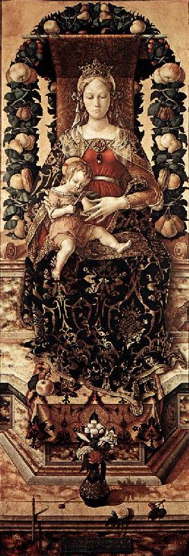CRIVELLI, Carlo The Madonna of the Taper dfg